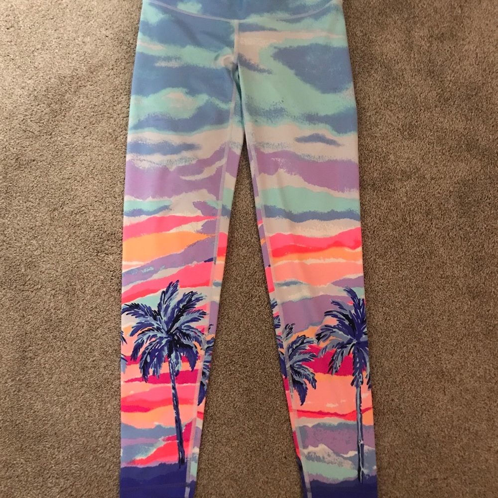 Lilly Pulitzer pink palm sunset leggings small